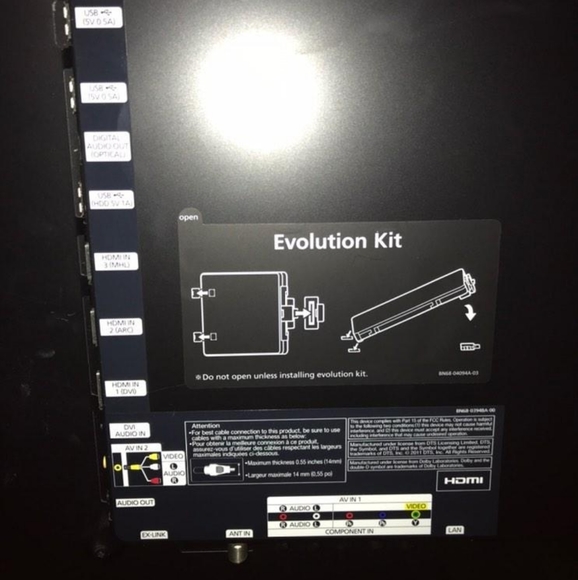 Samsung Smart LED TV - Picture 4 of 4